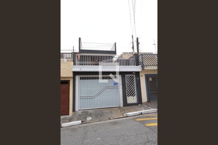 Casa para alugar com 250m², 4 quartos e 1 vaga Casa para alugar com 250m², 4 quartos e 1 vagaFachada