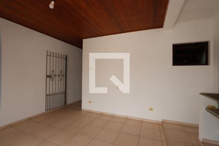 Casa para alugar com 250m², 4 quartos e 1 vaga Casa para alugar com 250m², 4 quartos e 1 vagaÁrea de Serviço