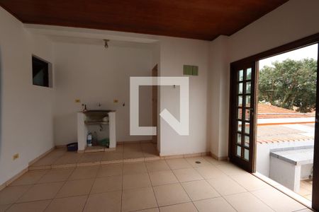 Casa para alugar com 250m², 4 quartos e 1 vaga Casa para alugar com 250m², 4 quartos e 1 vagaÁrea de Serviço