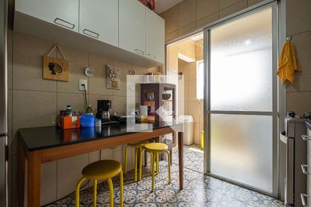 Apartamento para alugar com 68m², 2 quartos e 1 vagaBanheiro