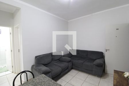 Sala de apartamento para alugar com 2 quartos, 50m² em Alto Umuarama, Uberlândia