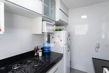Apartamento à venda com 50m², 2 quartos e 1 vaga Apartamento à venda com 50m², 2 quartos e 1 vagaCozinha e Área de Serviço