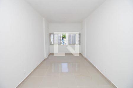 Quarto de kitnet/studio à venda com 1 quarto, 29m² em Centro, Rio de Janeiro