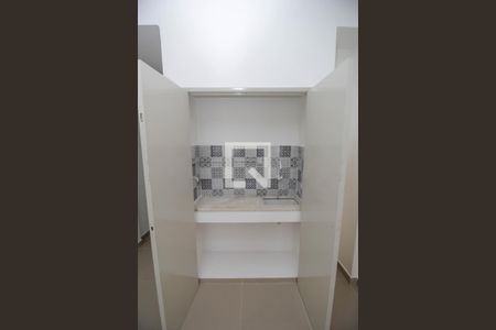 Cozinha de kitnet/studio para alugar com 1 quarto, 29m² em Centro, Rio de Janeiro