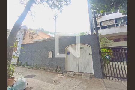 Casa para alugar com 600m², 2 quartos e 2 vagasFachada