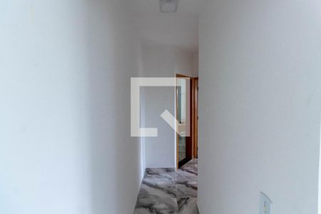 Corredor de apartamento para alugar com 2 quartos, 50m² em Penha de França, São Paulo