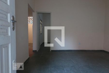 Apartamento para alugar com 1 quarto, 65m² em Cascadura, Rio de Janeiro