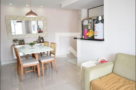 Apartamento para alugar com 70m², 3 quartos e 1 vagaSala