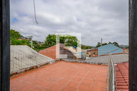 Casa à venda com 170m², 3 quartos e 2 vagas Casa à venda com 170m², 3 quartos e 2 vagasVaranda
