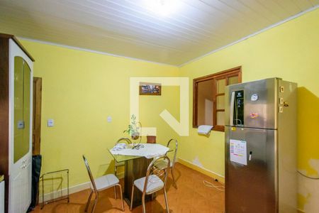 Casa à venda com 170m², 3 quartos e 2 vagas Casa à venda com 170m², 3 quartos e 2 vagasCozinha