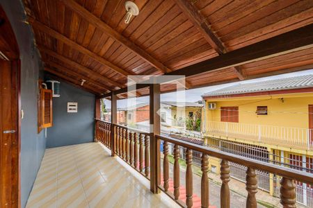 Sacada de casa à venda com 3 quartos, 170m² em Coronel Aparicio Borges, Porto Alegre