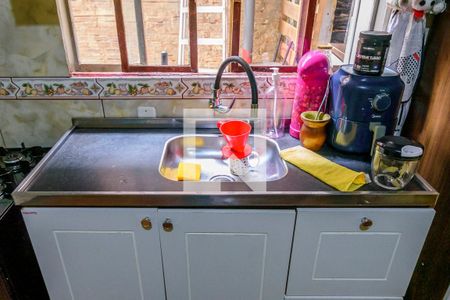 Casa à venda com 170m², 3 quartos e 2 vagas Casa à venda com 170m², 3 quartos e 2 vagasCozinha