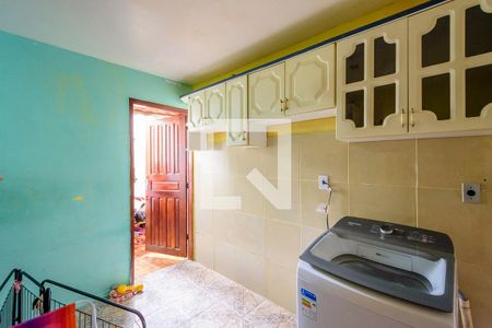 Casa à venda com 170m², 3 quartos e 2 vagas Casa à venda com 170m², 3 quartos e 2 vagasÁrea de Serviço