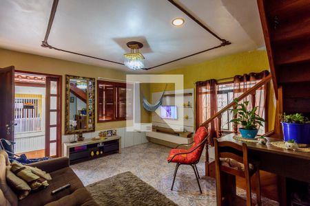 Sala de casa à venda com 3 quartos, 170m² em Coronel Aparicio Borges, Porto Alegre