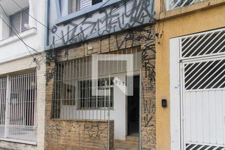 Casa para alugar com 90m², 2 quartos e sem vaga Casa para alugar com 90m², 2 quartos e sem vagaFachada