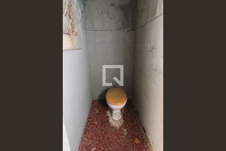 Casa para alugar com 90m², 2 quartos e sem vaga Casa para alugar com 90m², 2 quartos e sem vagaBanheiro de Serviço