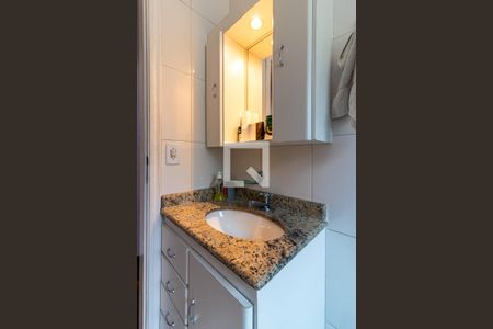 Casa à venda com 200m², 3 quartos e 4 vagasBanheiro 2