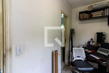 Casa à venda com 200m², 3 quartos e 4 vagasQuarto de Serviço