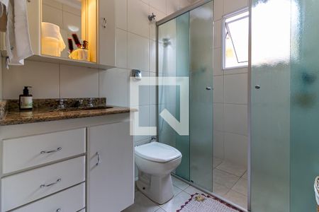 Casa à venda com 200m², 3 quartos e 4 vagasBanheiro do Quarto 1
