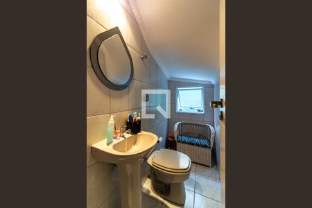 Casa à venda com 200m², 3 quartos e 4 vagasLavabo