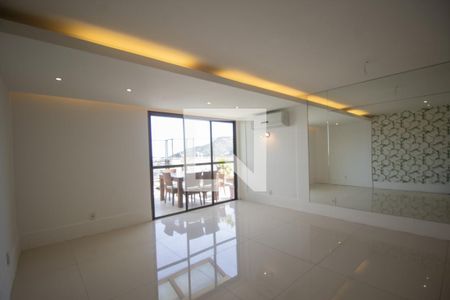Sala de apartamento à venda com 2 quartos, 160m² em Recreio dos Bandeirantes, Rio de Janeiro