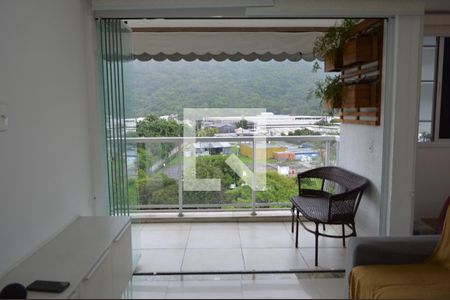 Sala de kitnet/studio à venda com 1 quarto, 50m² em Jacarepaguá, Rio de Janeiro