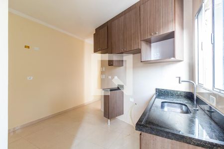 Cozinha de casa para alugar com 1 quarto, 40m² em Portal dos Gramados, Guarulhos