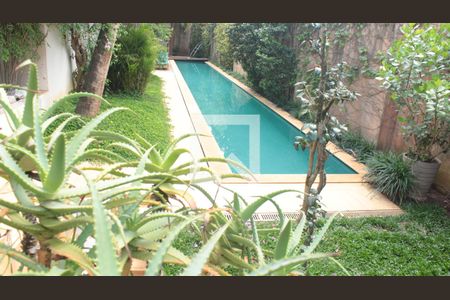 Casa para alugar com 560m², 6 quartos e 8 vagasPiscina
