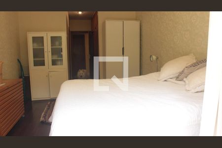 Casa para alugar com 560m², 6 quartos e 8 vagasQuarto 2 - Suíte