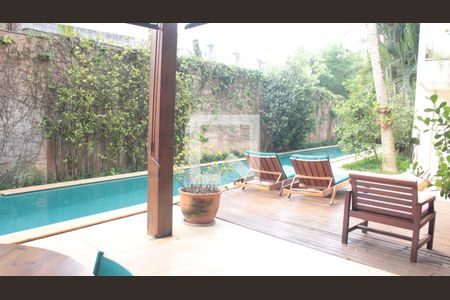 Casa para alugar com 560m², 6 quartos e 8 vagasPiscina
