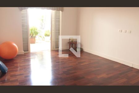 Casa para alugar com 560m², 6 quartos e 8 vagasQuarto 4 - Suíte
