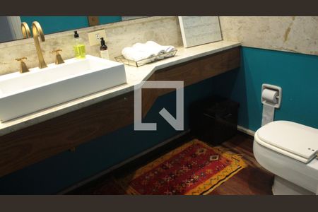 Banheiro Social de casa para alugar com 6 quartos, 560m² em Vila Tramontano, São Paulo