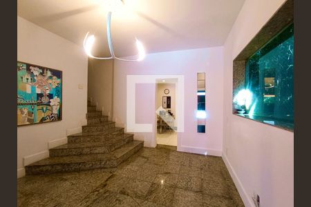 Hall de casa à venda com 5 quartos, 500m² em Gávea, Rio de Janeiro