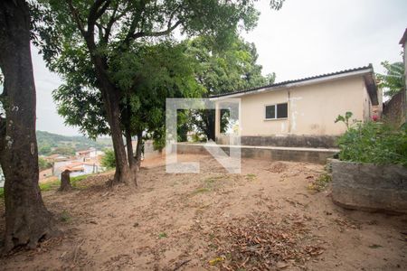 Casa à venda com 212m², 3 quartos e 2 vagas Casa à venda com 212m², 3 quartos e 2 vagasQuintal