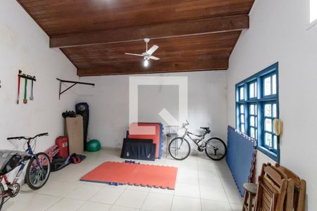 Casa à venda com 500m², 4 quartos e 7 vagas Casa à venda com 500m², 4 quartos e 7 vagasEdícula - Sala