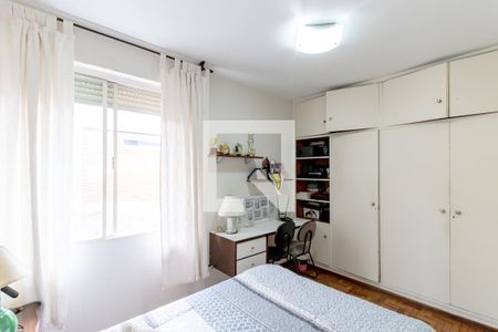 Casa à venda com 500m², 4 quartos e 7 vagas Casa à venda com 500m², 4 quartos e 7 vagasQuarto 4