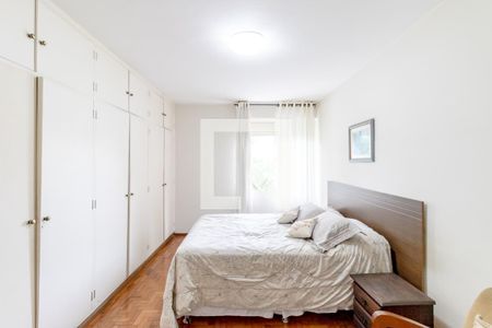 Casa à venda com 500m², 4 quartos e 7 vagas Casa à venda com 500m², 4 quartos e 7 vagasQuarto 2