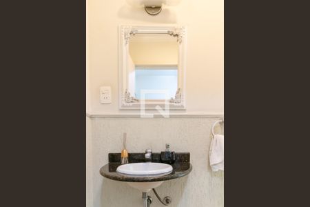 Casa à venda com 500m², 4 quartos e 7 vagas Casa à venda com 500m², 4 quartos e 7 vagasLavabo