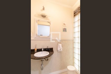 Casa à venda com 500m², 4 quartos e 7 vagas Casa à venda com 500m², 4 quartos e 7 vagasLavabo