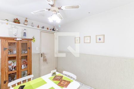 Casa à venda com 500m², 4 quartos e 7 vagas Casa à venda com 500m², 4 quartos e 7 vagasCopa