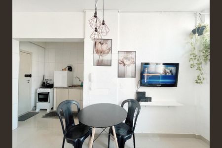 Sala/Quarto de apartamento à venda com 1 quarto, 32m² em Centro, Campinas