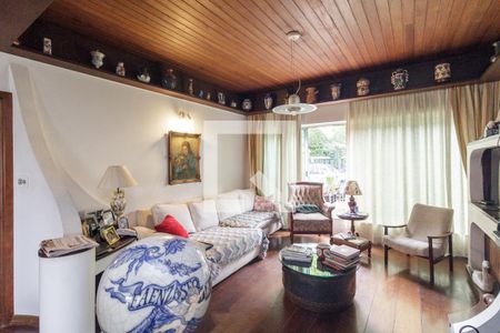 Sala de casa para alugar com 4 quartos, 630m² em Pacaembu, São Paulo
