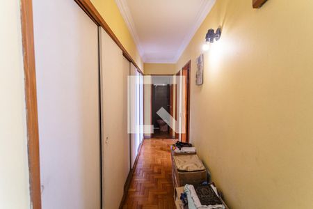 Corredor de apartamento à venda com 2 quartos, 90m² em Funcionários, Belo Horizonte