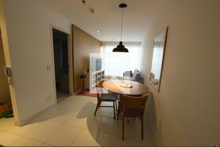 Sala de kitnet/studio para alugar com 1 quarto, 55m² em Jardim Goiás, Goiânia