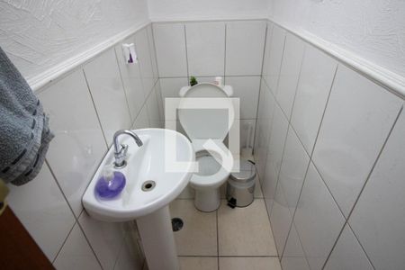 Lavabo de casa de condomínio à venda com 2 quartos, 70m² em Vila Carmosina, São Paulo