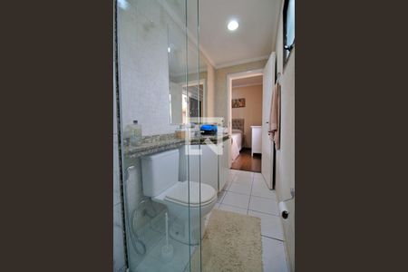 Apartamento à venda com 152m², 4 quartos e 4 vagas Apartamento à venda com 152m², 4 quartos e 4 vagasBanheiro do Quarto 1