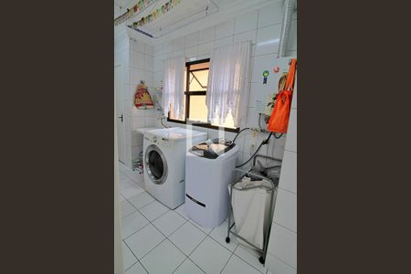 Apartamento à venda com 152m², 4 quartos e 4 vagas Apartamento à venda com 152m², 4 quartos e 4 vagasÁrea de Serviço