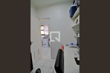 Apartamento à venda com 152m², 4 quartos e 4 vagas Apartamento à venda com 152m², 4 quartos e 4 vagasQuarto de Serviço