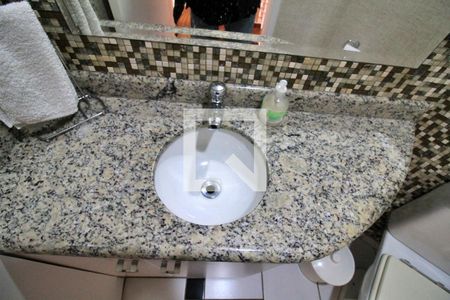 Apartamento à venda com 152m², 4 quartos e 4 vagas Apartamento à venda com 152m², 4 quartos e 4 vagasLavabo