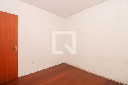 Quarto 1 de casa à venda com 5 quartos, 330m² em São Geraldo, Porto Alegre
